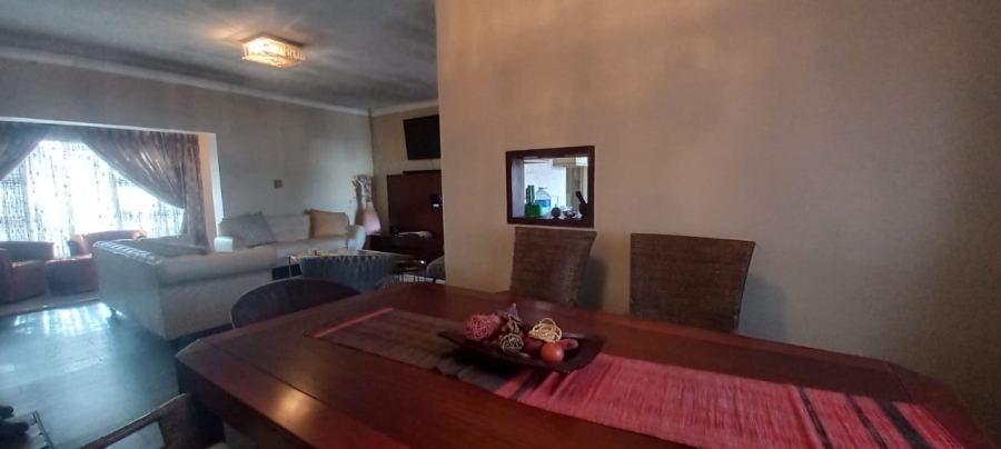 3 Bedroom Property for Sale in Wetton Western Cape